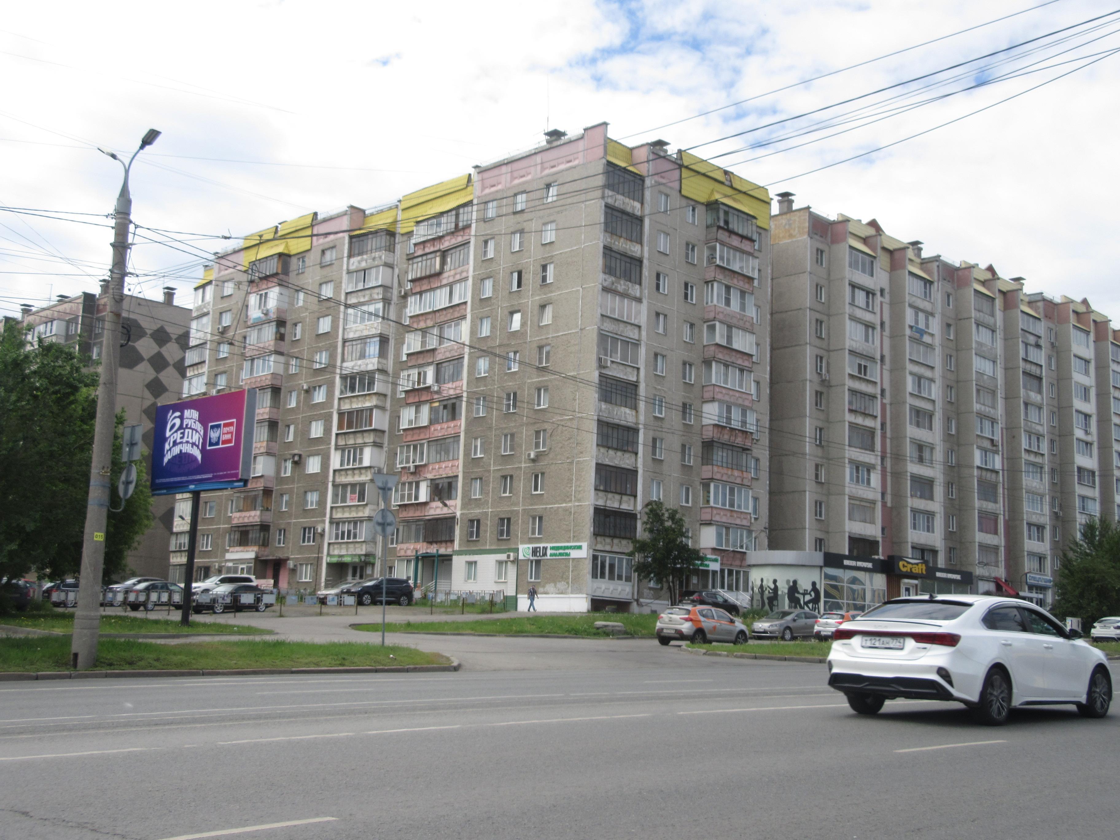 Реклама 3x6 по адресу Комсомольский пр-т, д. 15/ Цинковая ул. (стадион ЧЭМК)