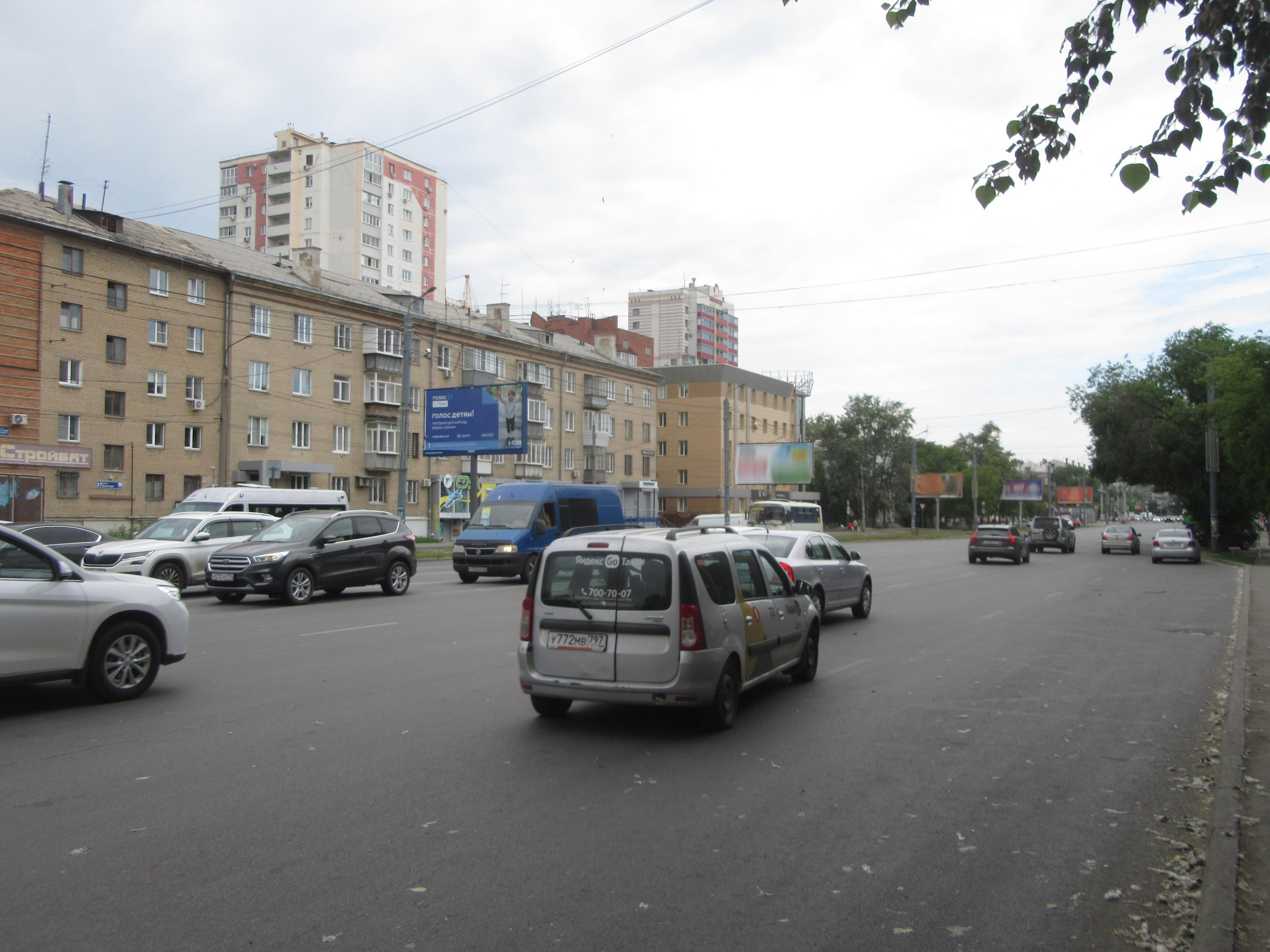 Реклама 3x6 по адресу Доватора ул., д. 27 / Блюхера ул. (Больница РЖД)