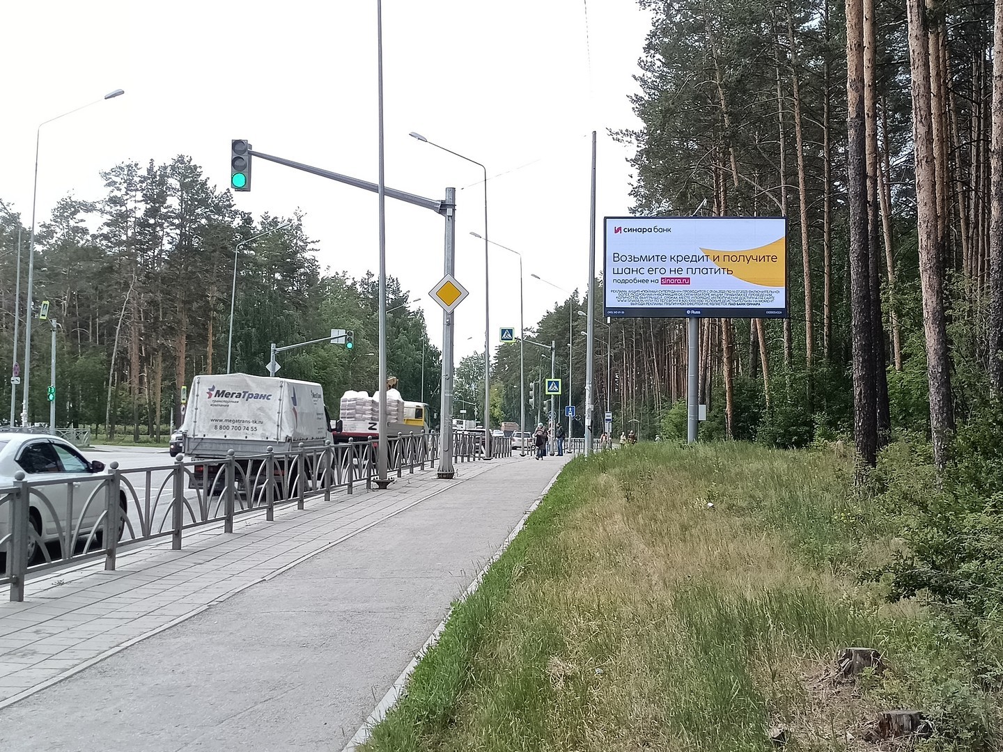 Реклама 3x6 по адресу Светлореченская ул. / Муранова А. ул., ЖК "Аврора", ТЦ "Светлореченский", (Digital)