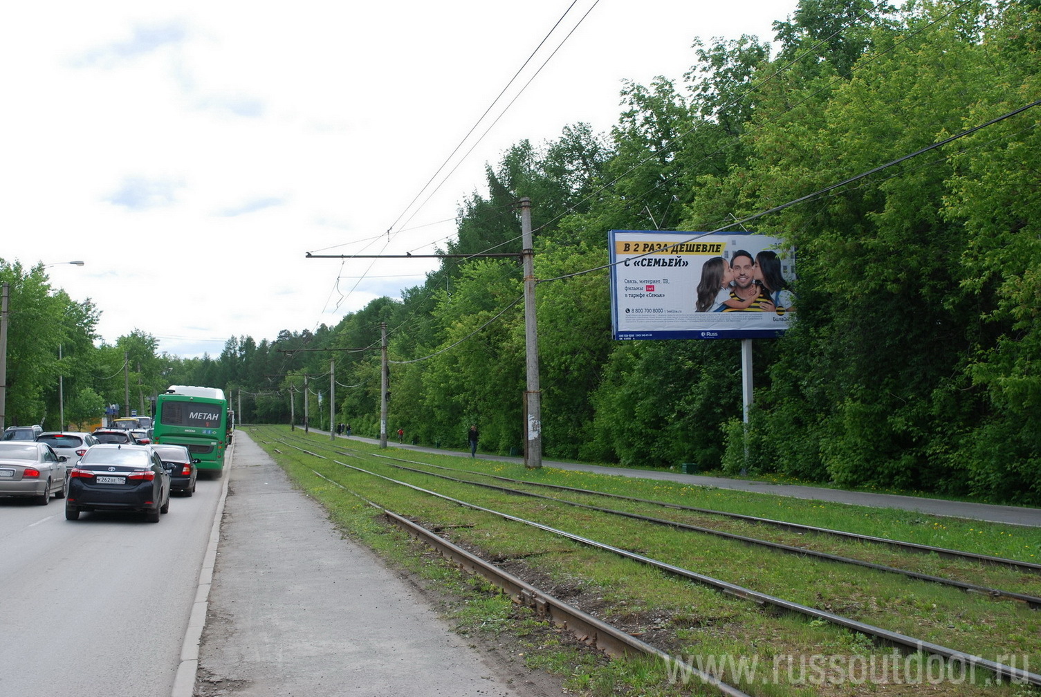 Реклама 3x6 по адресу 8 Марта ул. 189/4 напротив, между Шварца ул. и Южным проездом, фабрика Ювелиры Урала