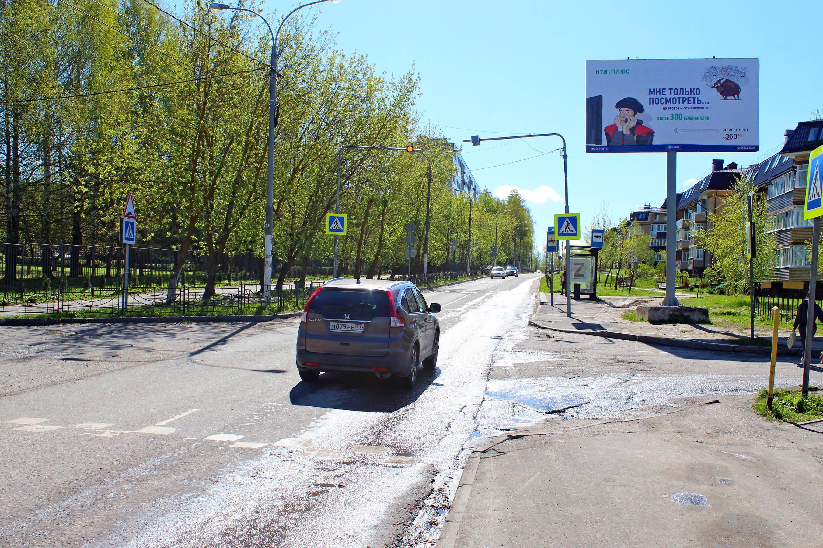Реклама 3x6 по адресу ул. 60 лет Комсомола (напротив д .3) право