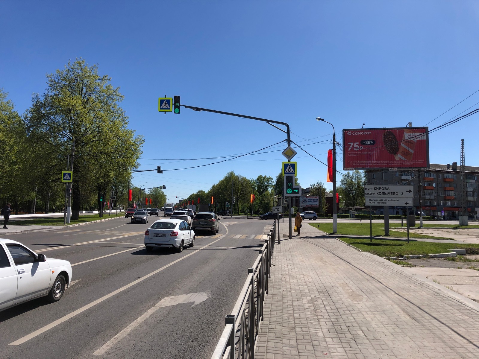 Реклама 3x6 по адресу ул. Октябрьской революции, д.3, перед поворотом на пр. Кирова, рядом с ТЦ "Глобус", 550A1