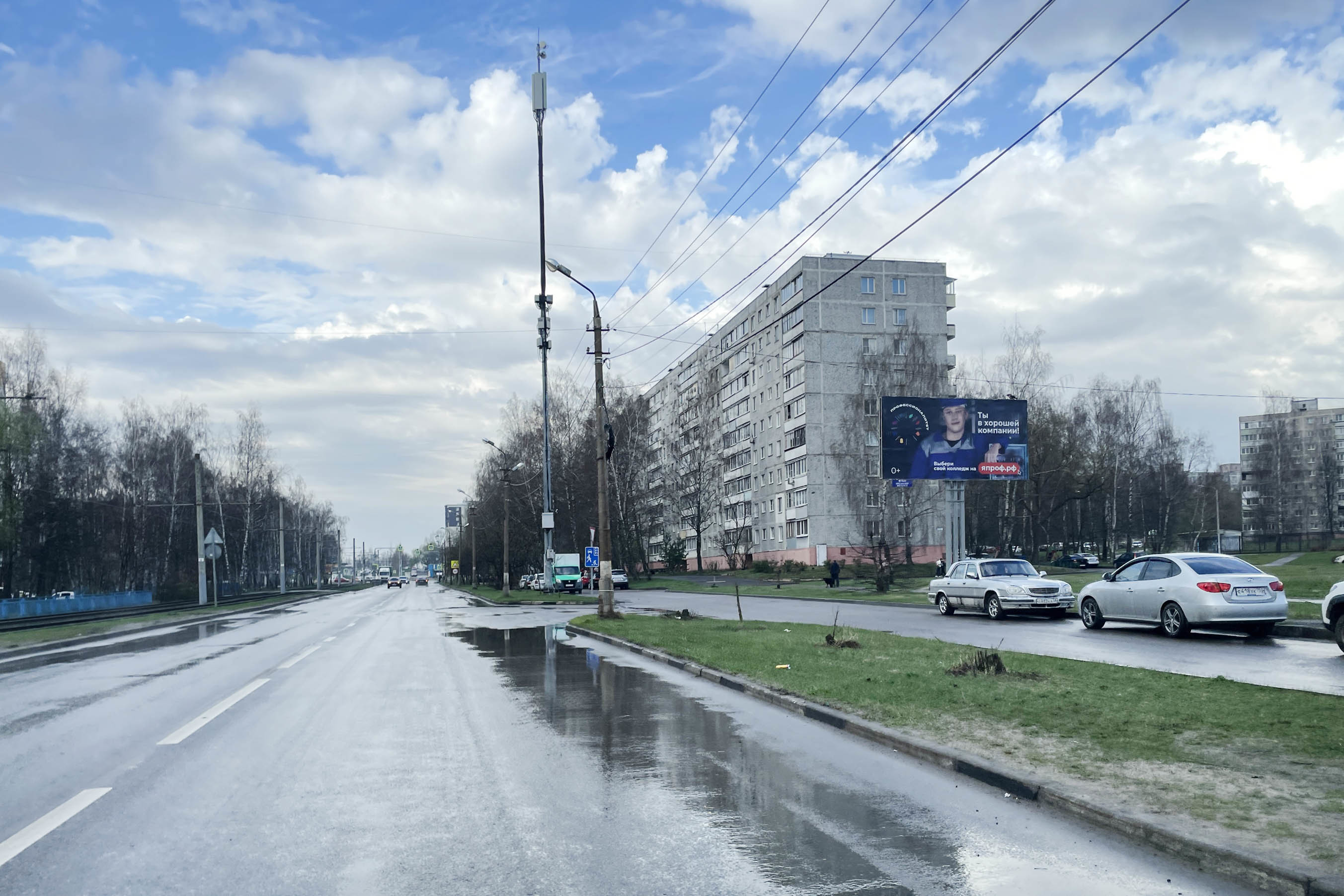 Реклама 3x6 по адресу ул. Спирина, возле ТЦ Самохвал