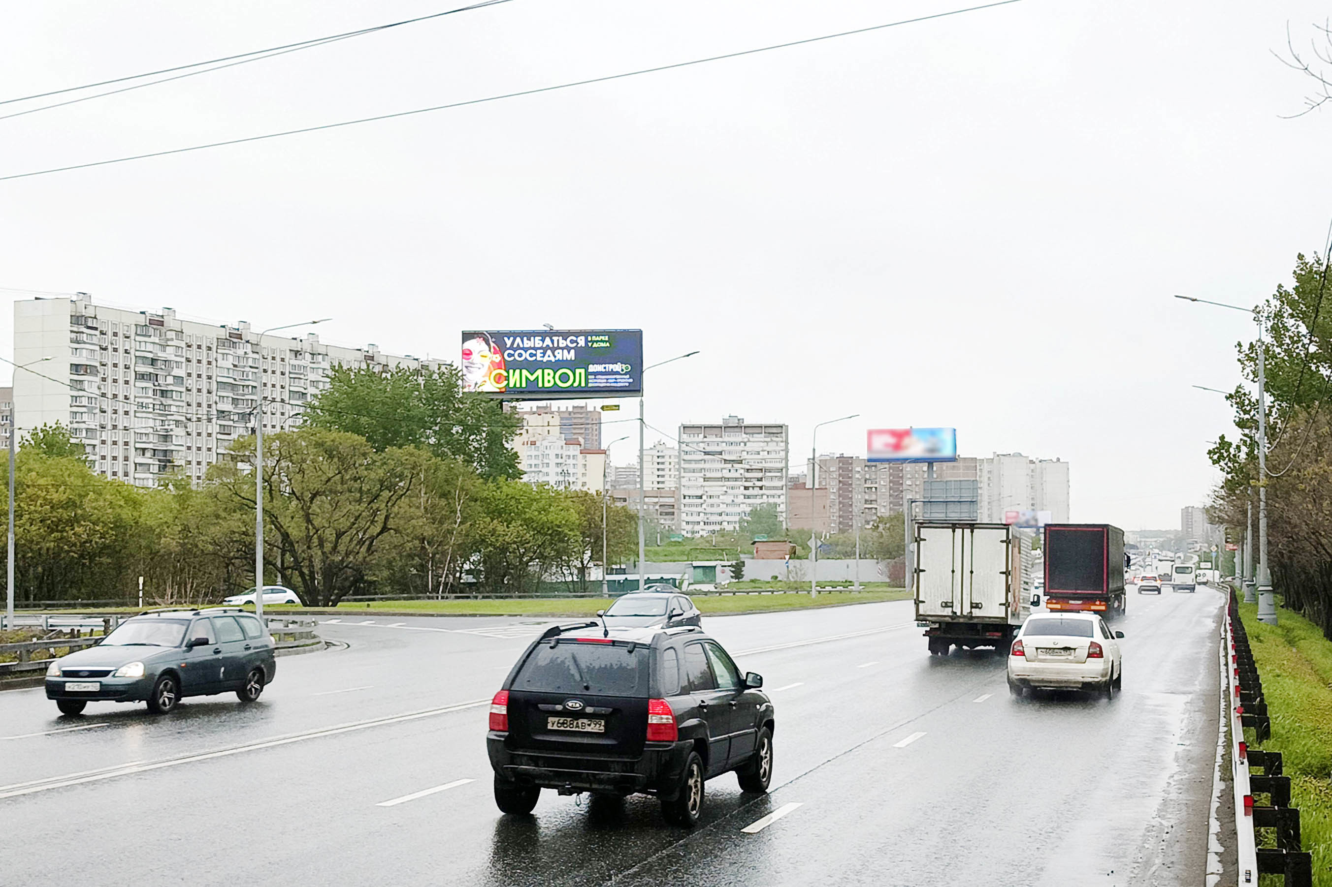 Реклама big по адресу Носовихинское шоссе, 350 метров от МКАД, слева
