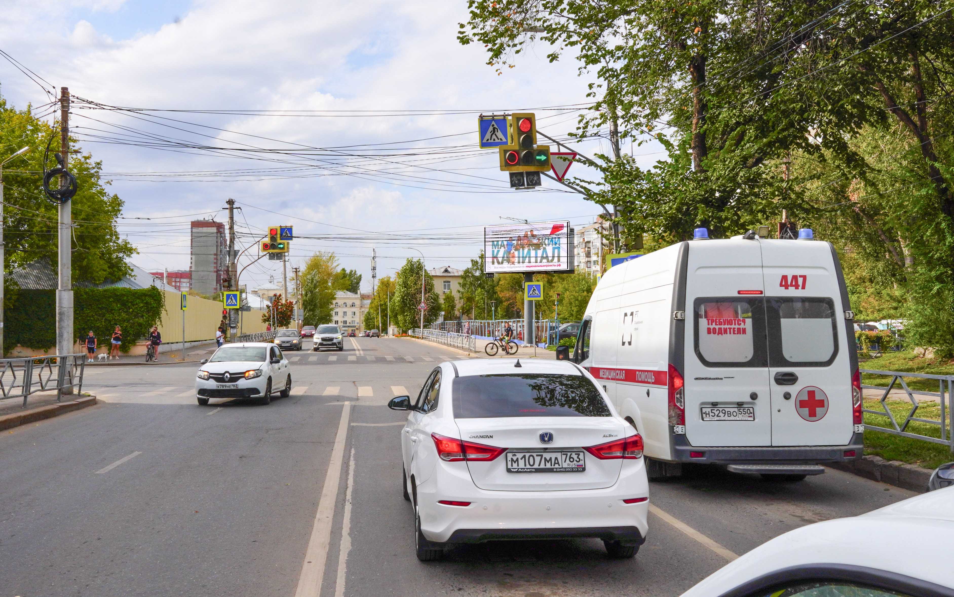 Реклама 3x6 по адресу Владимирская ул.  26, Х с ул. Коммунистическая, (светофор)