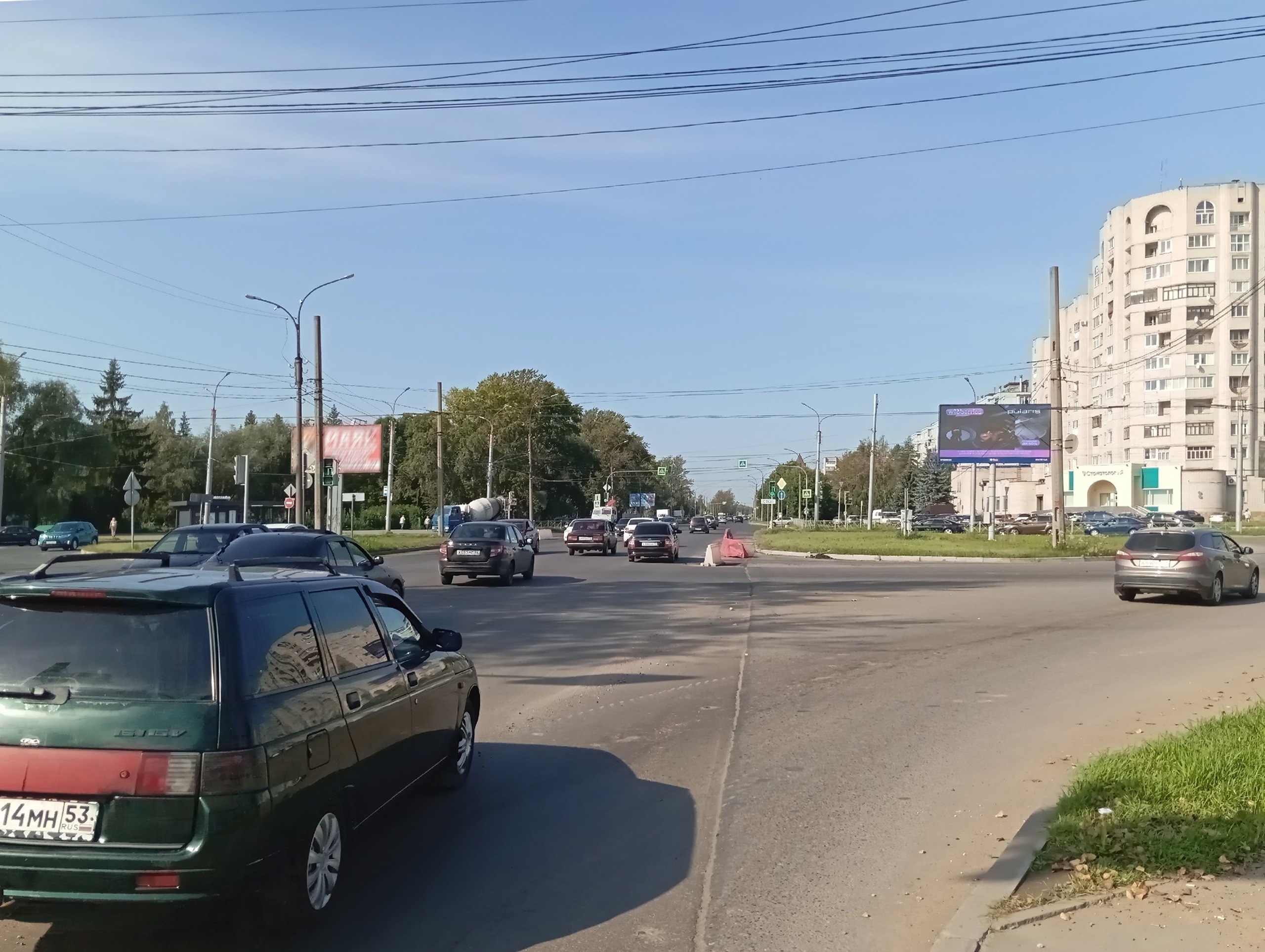Реклама 3x6 по адресу Нехинская ул. пересечение с пр.Мира (островок) (Digital)