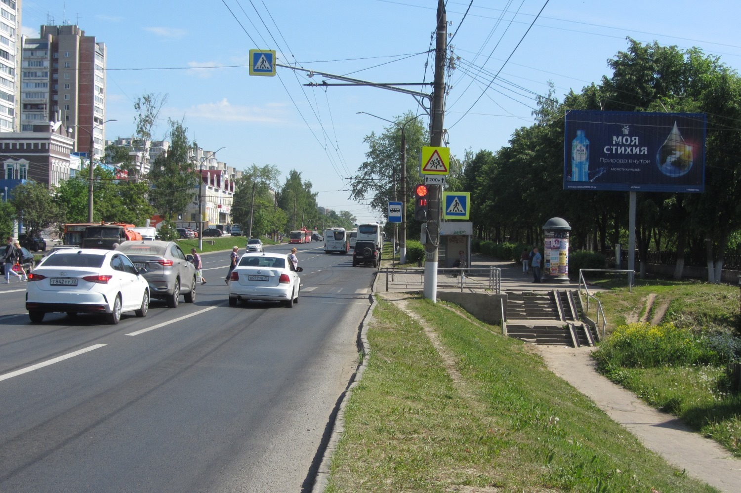 Реклама 3x6 по адресу Добросельская ул.,  д.34, ТЦ РАЙОН, призма