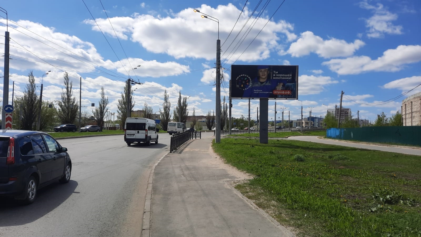 Реклама 3x6 по адресу Эшкинина ул. / Ленинский пр-т   1 южнее
